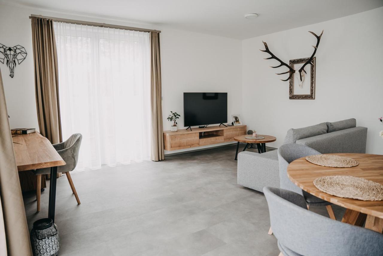 Apartman Usti Хранице Екстериор снимка