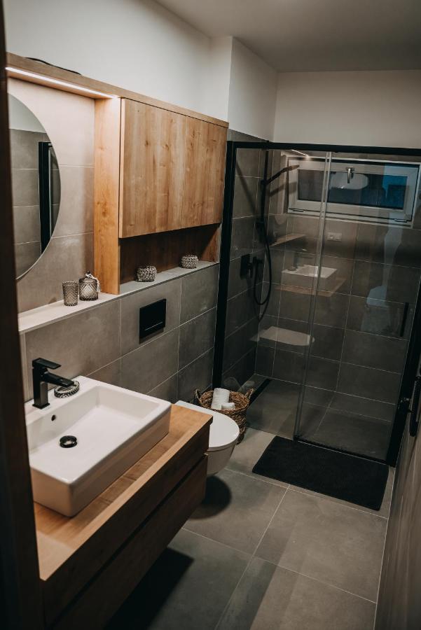 Apartman Usti Хранице Екстериор снимка